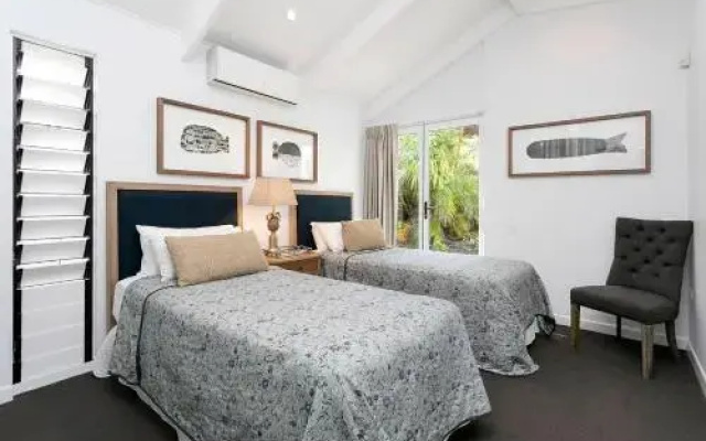 9 Cooran Court