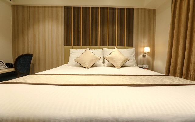 Fabhotel Prime The Thane Club