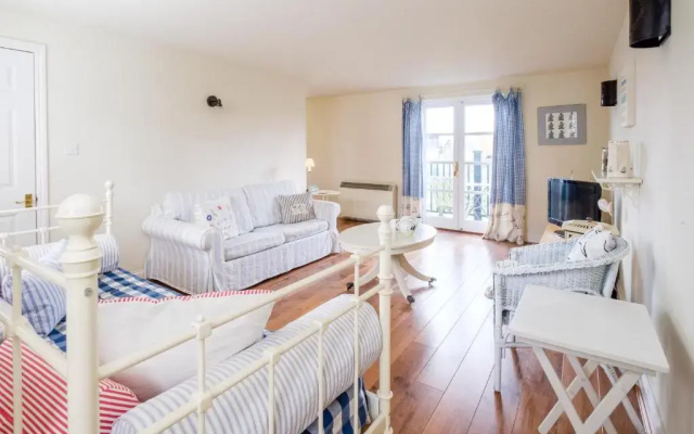 2 Bell Lodge, Thorpeness