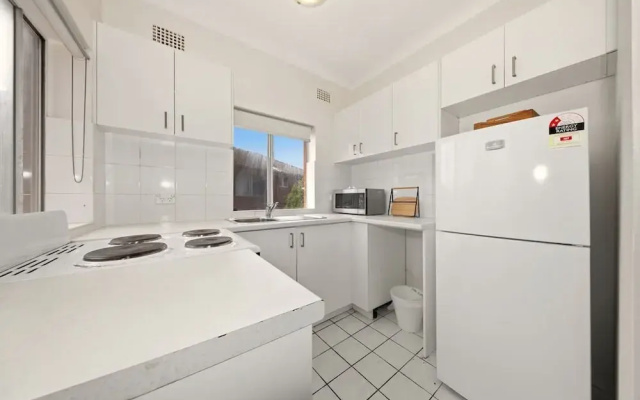 Metawise BnB 2BR Hillsdale Family Stay Sleeps 6