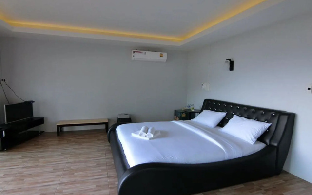 Pak Nam Resort