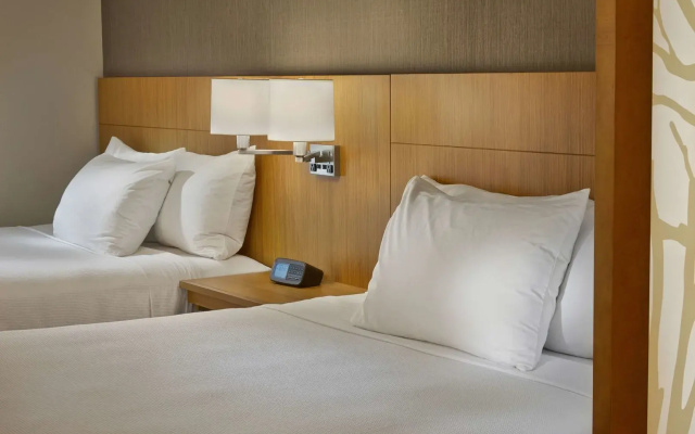 Hyatt Place Warwick / Providence Airport