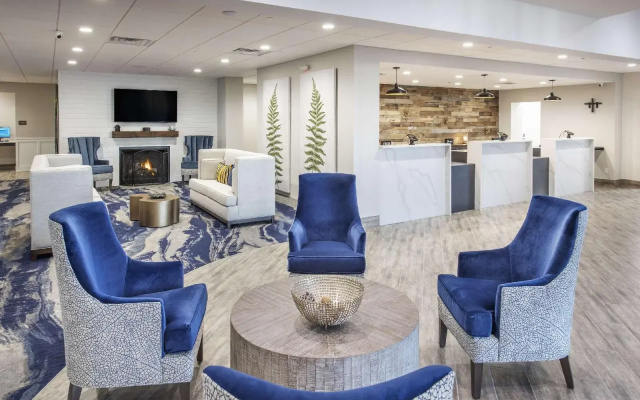 Doubletree by Hilton Monroe Township Cranbury