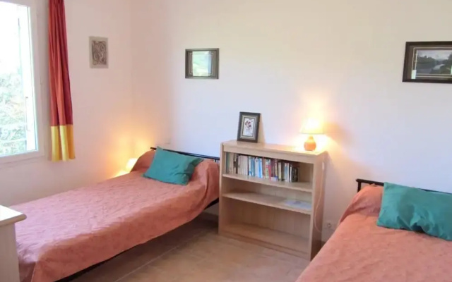 House With 3 Bedrooms in Roche-saint-secret-béconne, With Wonderful Mo