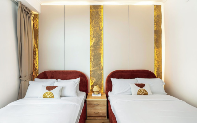 Urban Dubai Marina Stay Near Yacht