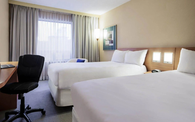 DoubleTree by Hilton Ottawa Downtown