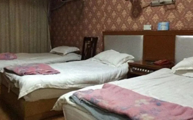 Yiwu Donghang Inn