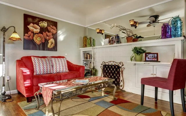 Hillcrest House Bed & Breakfast
