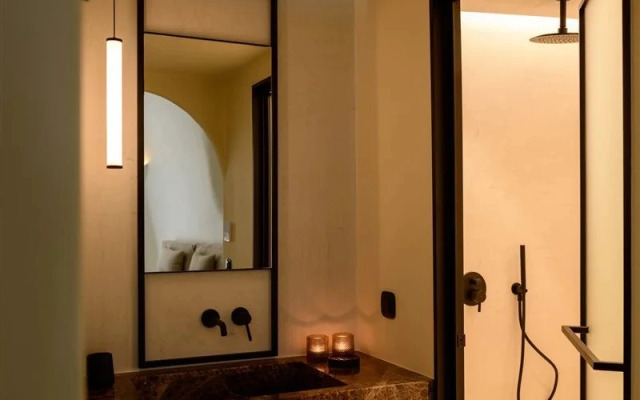 Avelora Suites