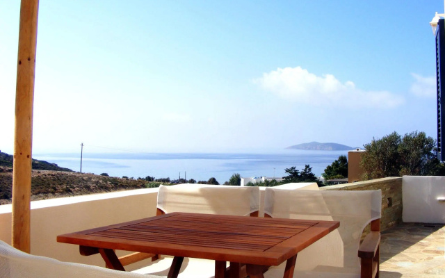Luxury Family Apartment - Pool, Seaview, 200m Beach