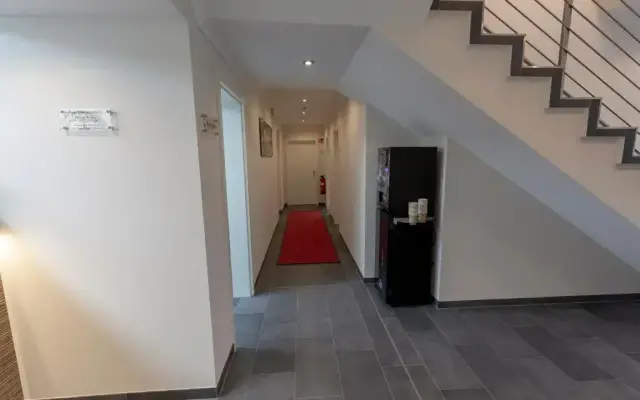 Mey Hotel