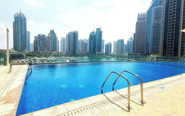 Cayan Tower - The Artist Studio