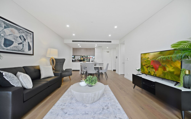 Ultra Modern Luxurious home in Tranquil Sydney
