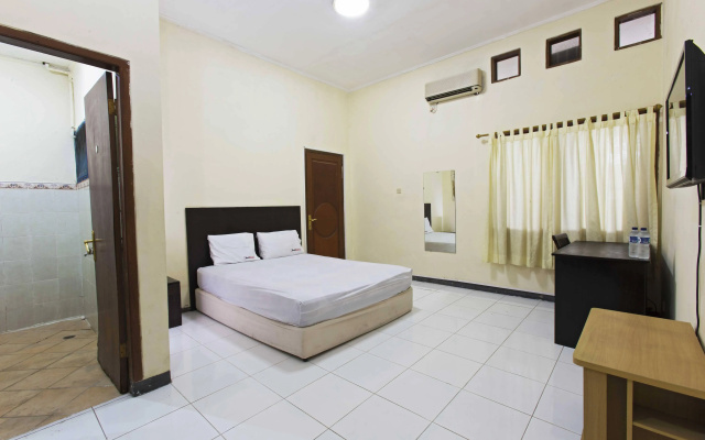 RedDoorz Kemang Ampera