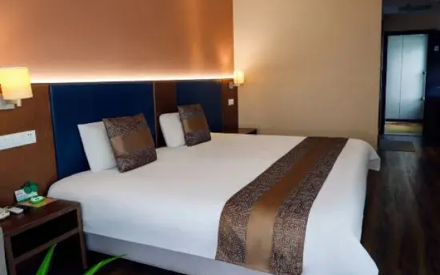 Ripple Hotel (Weihai Wendeng Bus Station)