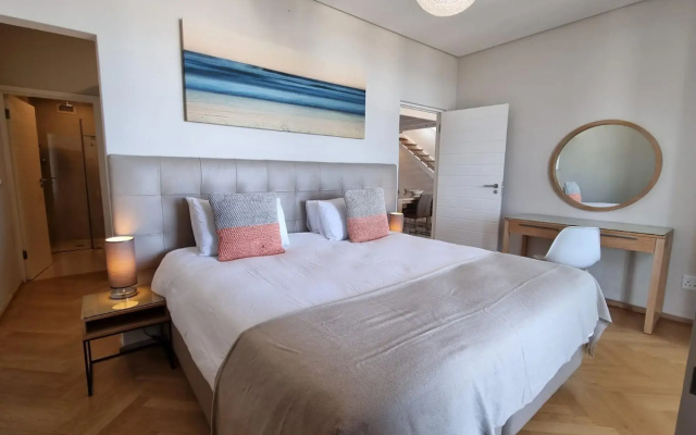 The Crystal - Spectacular sea Views in Camps Bay
