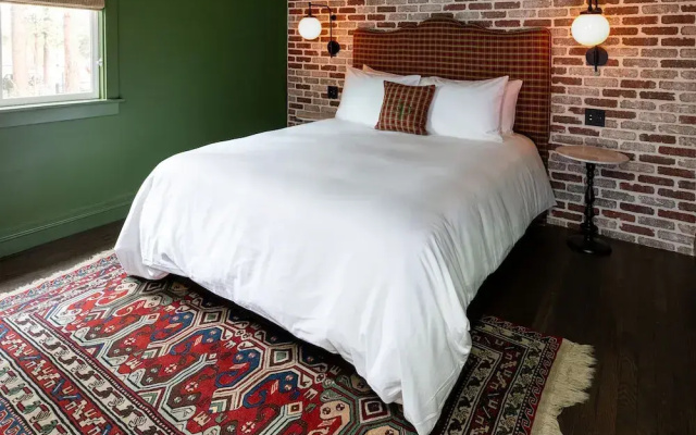N+P Boutique Lodge