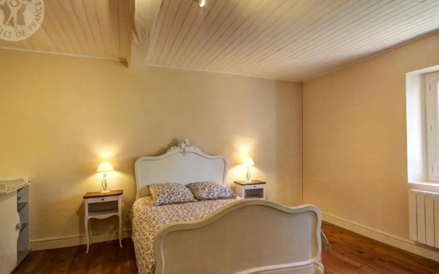 Gîte Montchal, 7 pièces, 14 personnes - FR-1-496-147