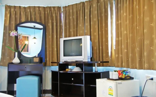 Natcha Apartment&Condo