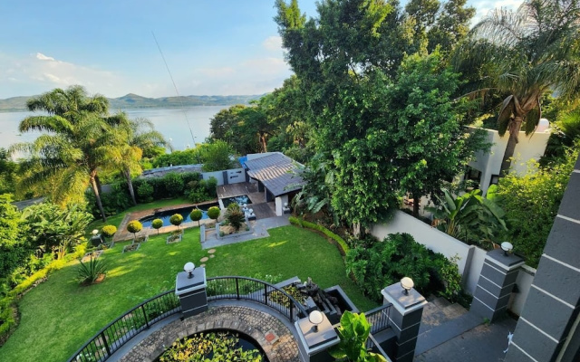 The Mansion Lodge