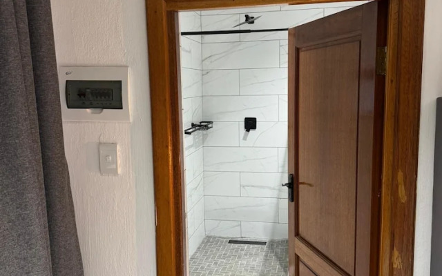 Boutique Hotel-Style Room In Ferndale-A1