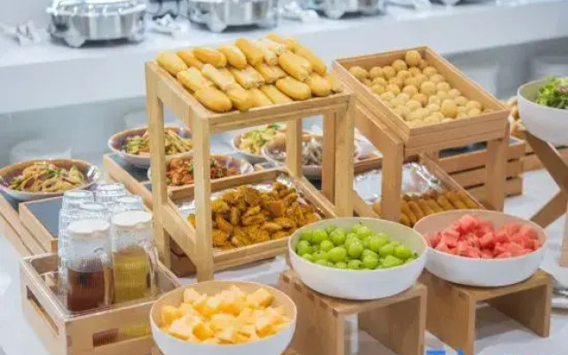 H Mufeng Hotel