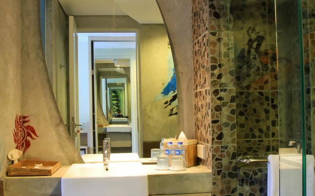 Bliss Surfer Hotel Legian