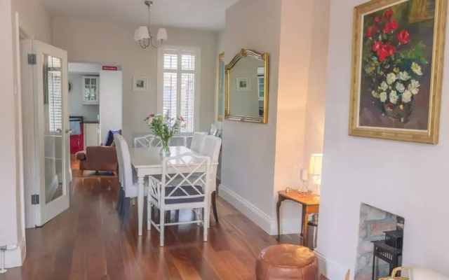 2 Bedroom House Near The Sea