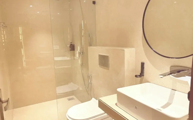 Lush Premier Hotel