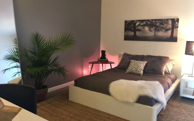Cozy Desert Getaway