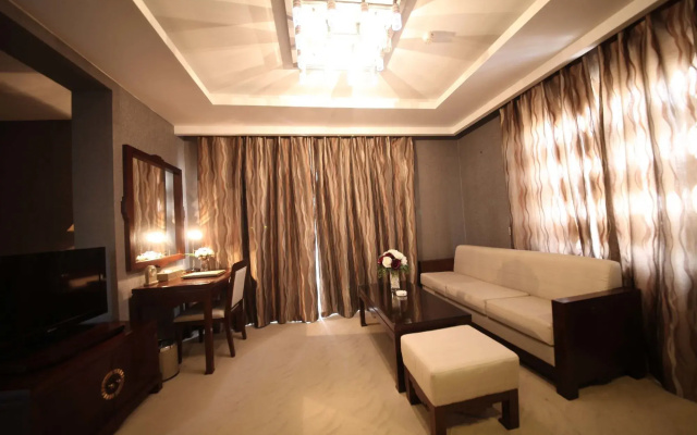 Level Hotel
