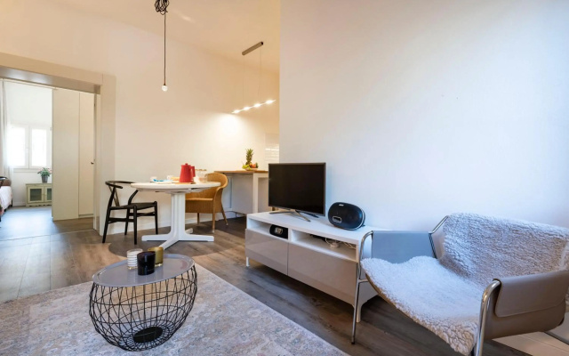 Snug Apartment With Private Courtyard M0270422677