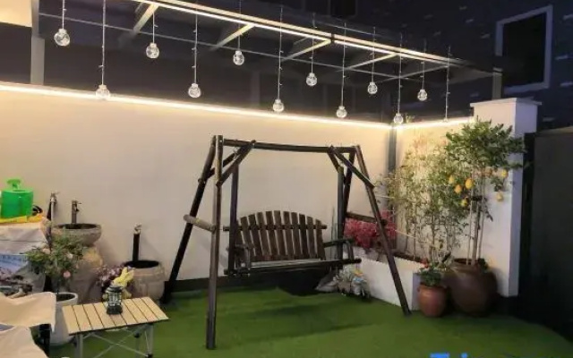 Sunset and Evening Breeze B&B (Fuyu South Road)