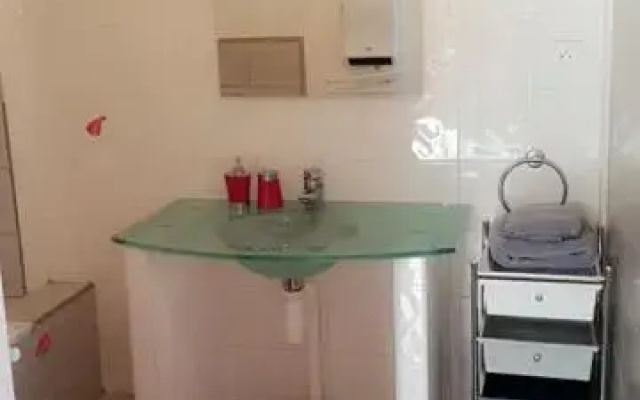 Es Aqui