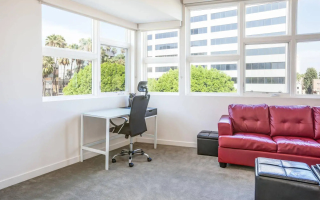 Heaven on Hollywood Furnished Apts - Vine