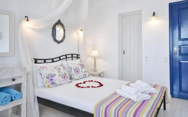 Hotiday Santorini Sea View