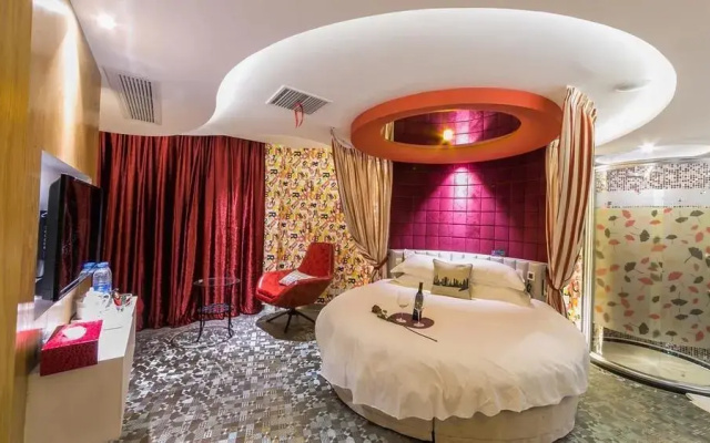 Hangzhou Days Hou Theme Hotel