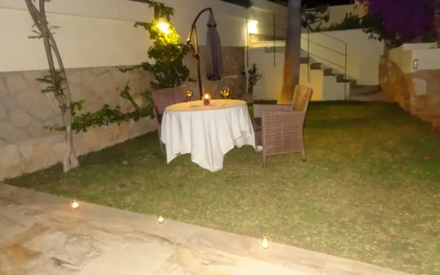 Luxury Villa in Residential Area of Benidorm