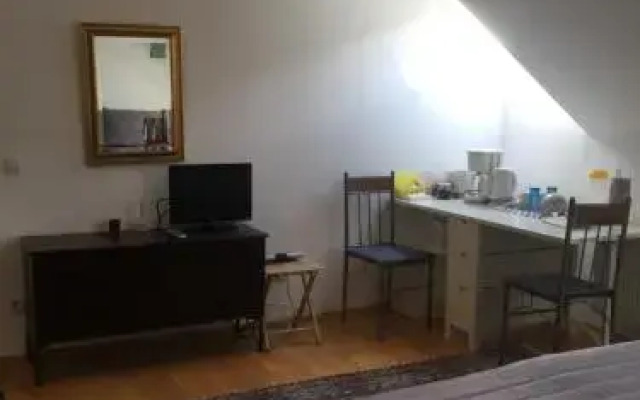Kleine Ferienwohnung mit Garten