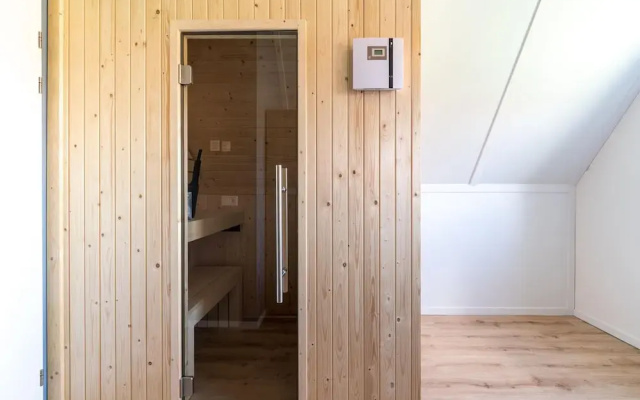 Luxe Stay With Sauna & Garden