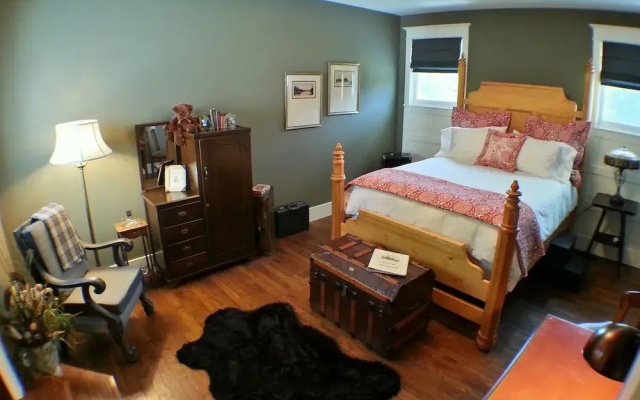 The Oliver Acreage