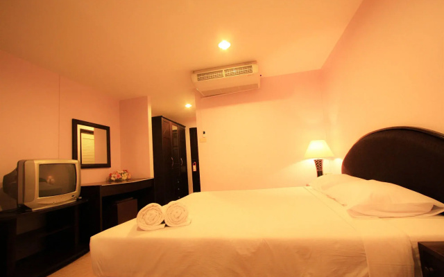 Chaba Chalet Hotel