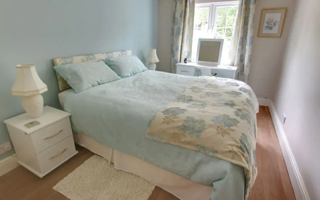 Ideal 2-bedroom Holiday Home in Goudhurst With Balcony