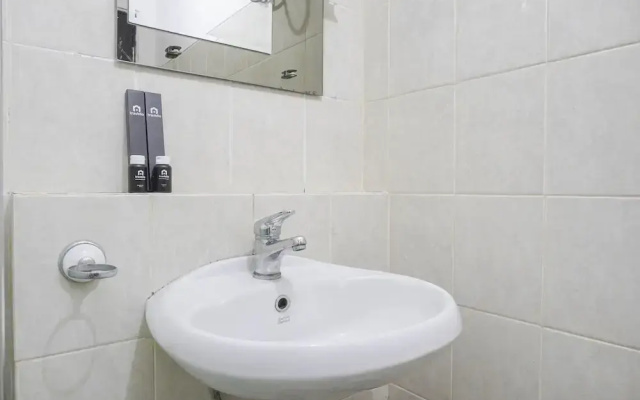 Well Appointed 1Br At The Wave Kuningan Apartment