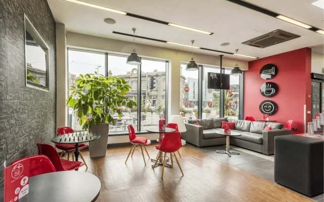 Garner Edinburgh Haymarket by IHG