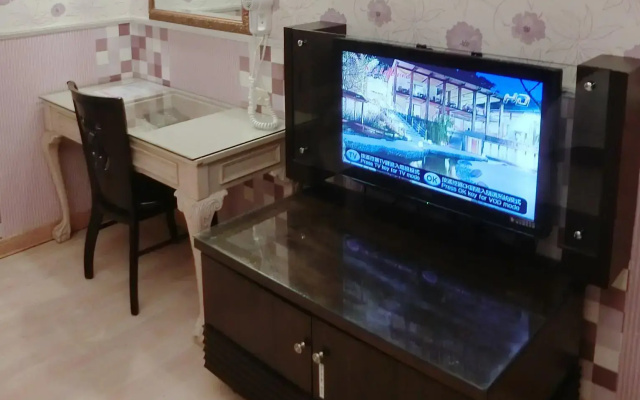 Eiffel Motel