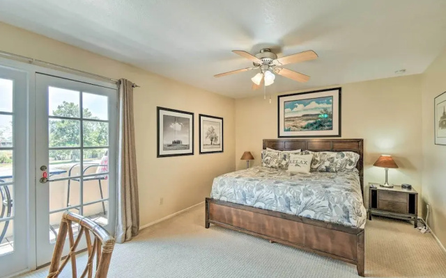 Golf Course Views, Hot Tub Access: Phoenix Home!