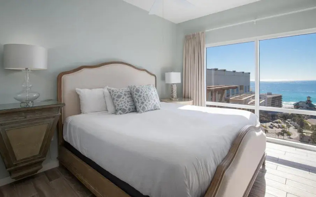 Luau I 7402/7404 - Flr14 - 3BR 3BA - "hurry Sundown"