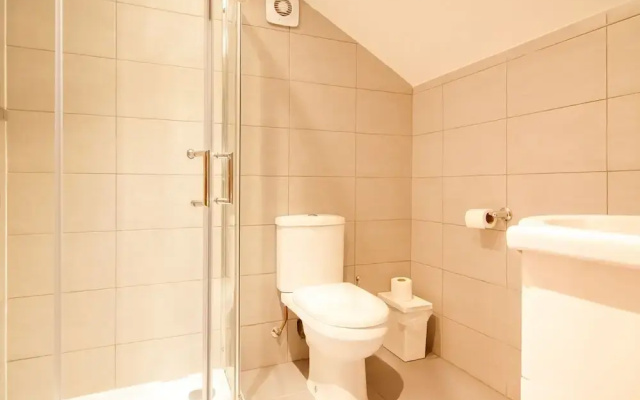 Executive King Apartment For 4 Near Anfield Stadium