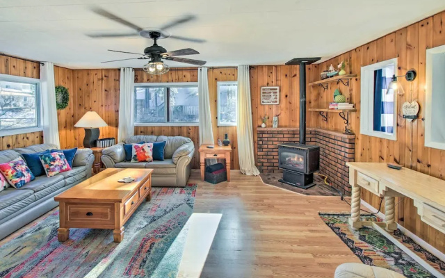 Near Fool Hollow Lake & Trails: Family Cabin